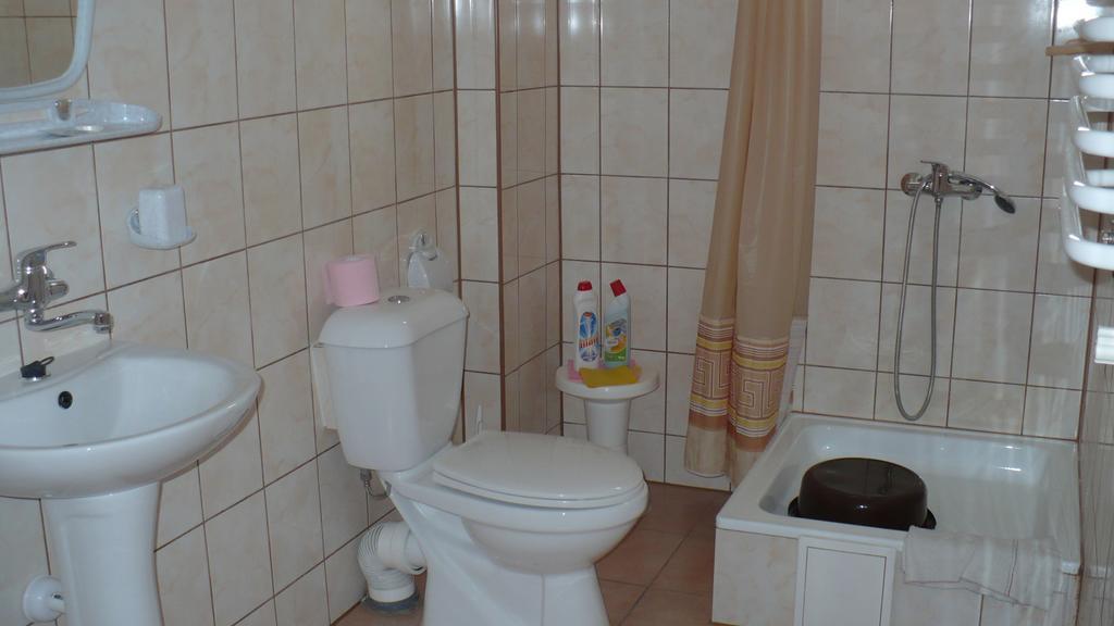 Pokoje Goscinne Grzybowo Grzybowo  Exterior foto